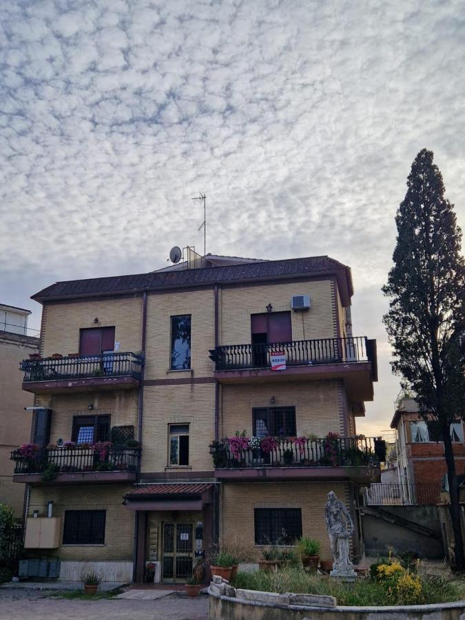 At Monica'S In Rome - Stazione Labaro Apartment ภายนอก รูปภาพ